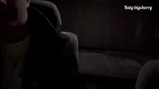 Amateur Couple Gets Busy In The Back Of New York Taxi