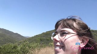 Blowjob And Footjob In The Backseat After Beach Date